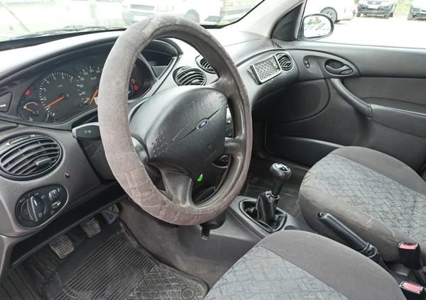 Ford Focus cena 2900 przebieg: 349000, rok produkcji 2001 z Warszawa małe 67